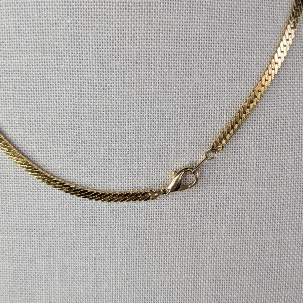*Bundle and SAVE* Vintage Gold Leaf Necklace - Picture 6 of 6